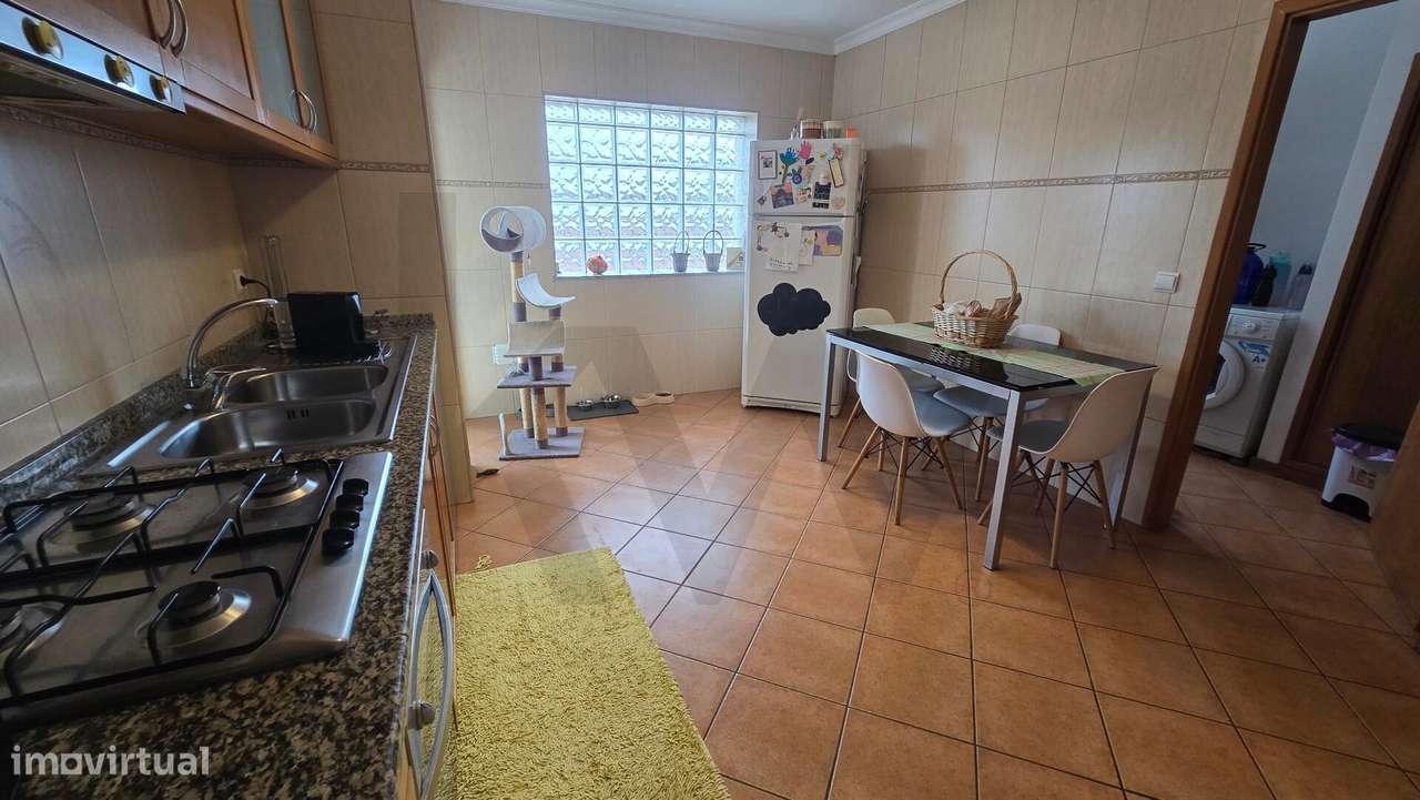 ✨ T3 Semi-Novo no Centro de Sever do Vouga — Rentabilidade Garantida e-19