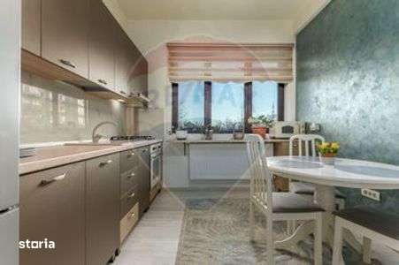 VANZARE Vila Duplex cu 4 camere Voluntari-3