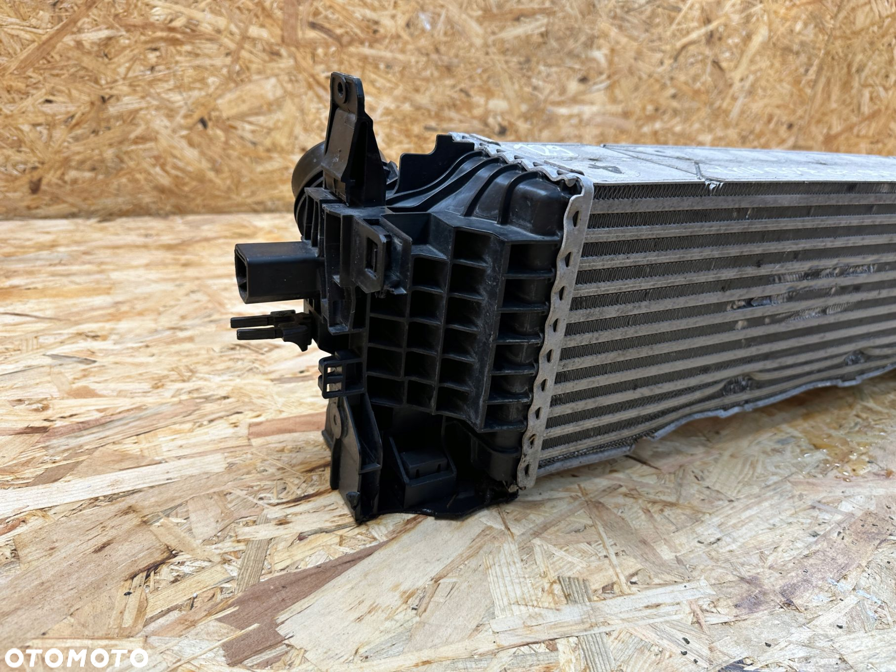 CHŁODNICA POWIETRZA INTERCOOLER BMW X5 G05 X6 G06 3.0D 8584127 - 2