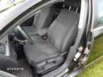 Volkswagen Passat 2.0 TDI Comfortline - 11