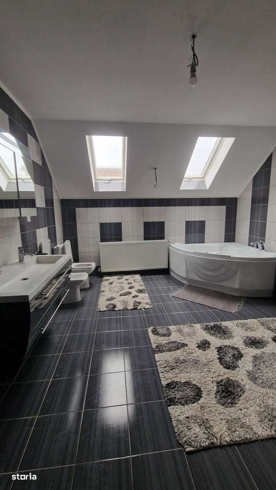 Casa de vânzare Drumul Ghinzii - Imagine principală: 5/12