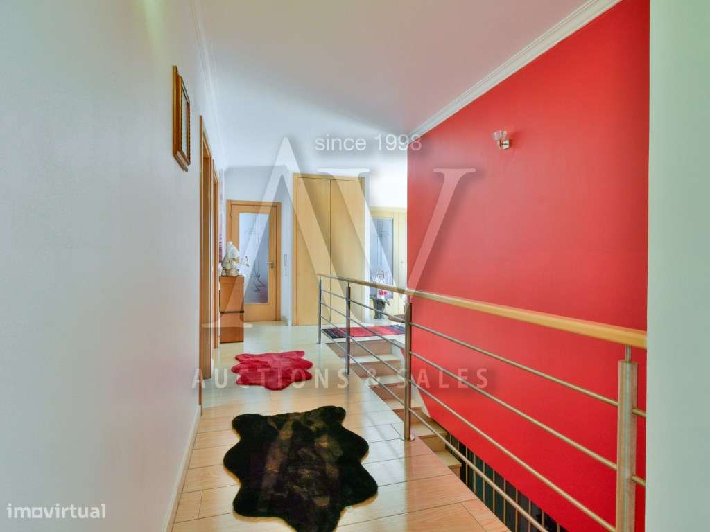 Moradia Independente V3+1 de R/C e Cave-14