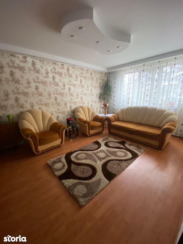 Apartament - 4 camere Decomandat - Centrala Proprie - 114980 euro