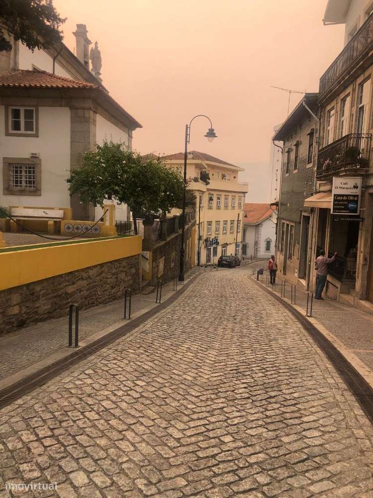 Excelente T3 centro da Régua com 2  terraços e box-28