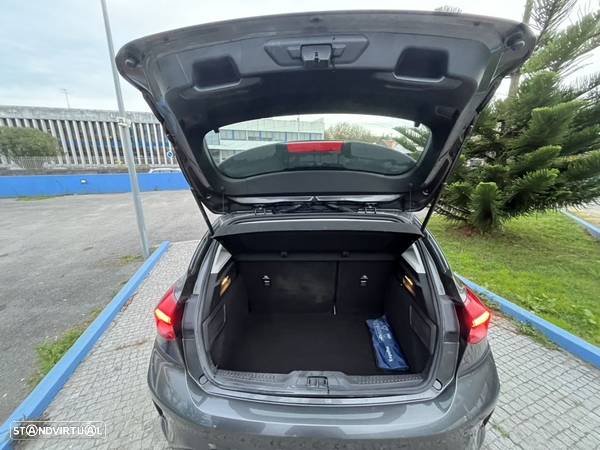 Ford Focus 1.5 TDCi EcoBlue Titanium - 20