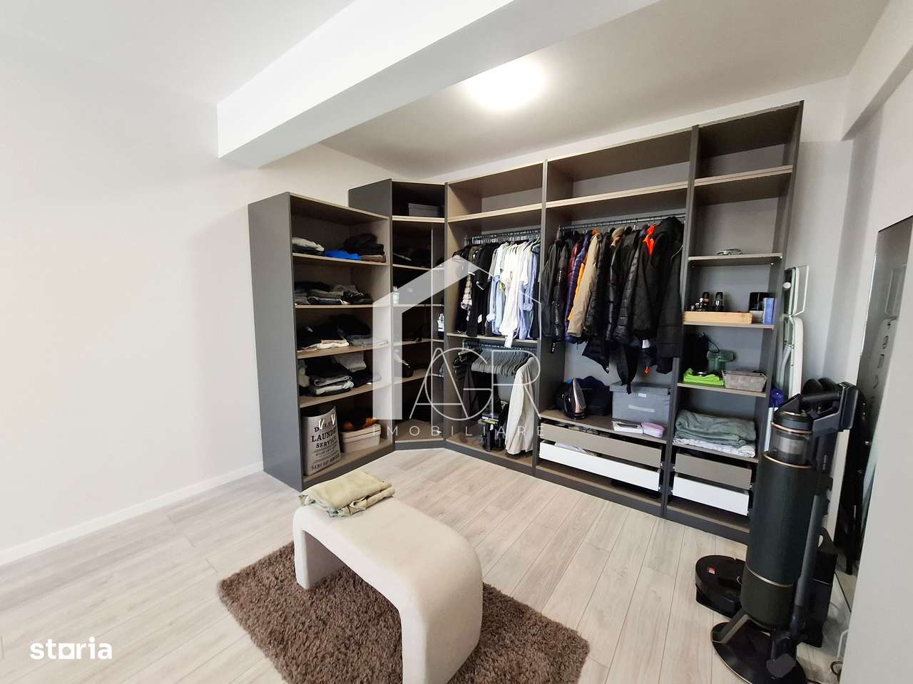 Apartament cu 2 camere, de vanzare, zona Vest-9