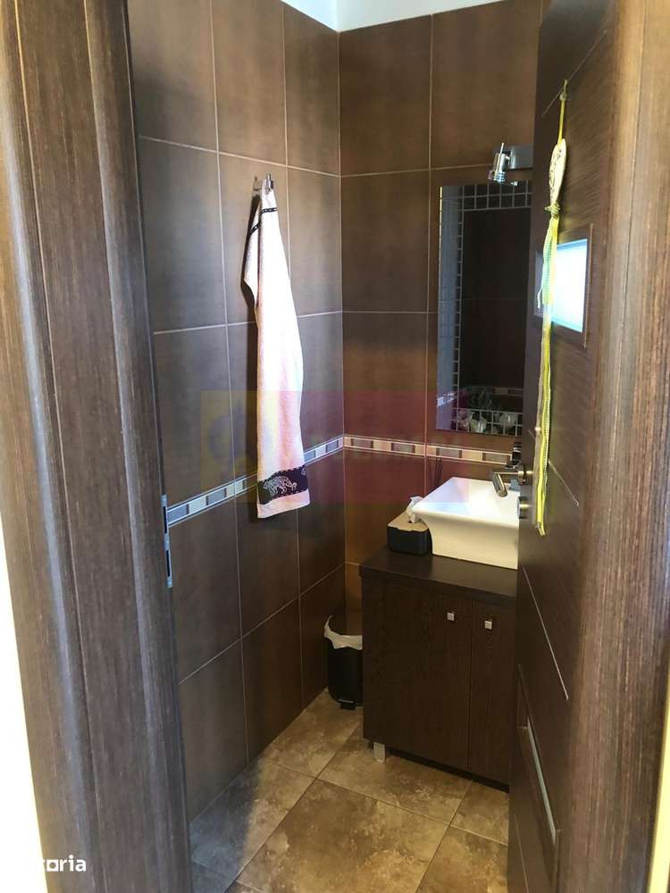 Vila premium OPORTUNITATE EXCELENTA zona foarte linistita Popesti-18