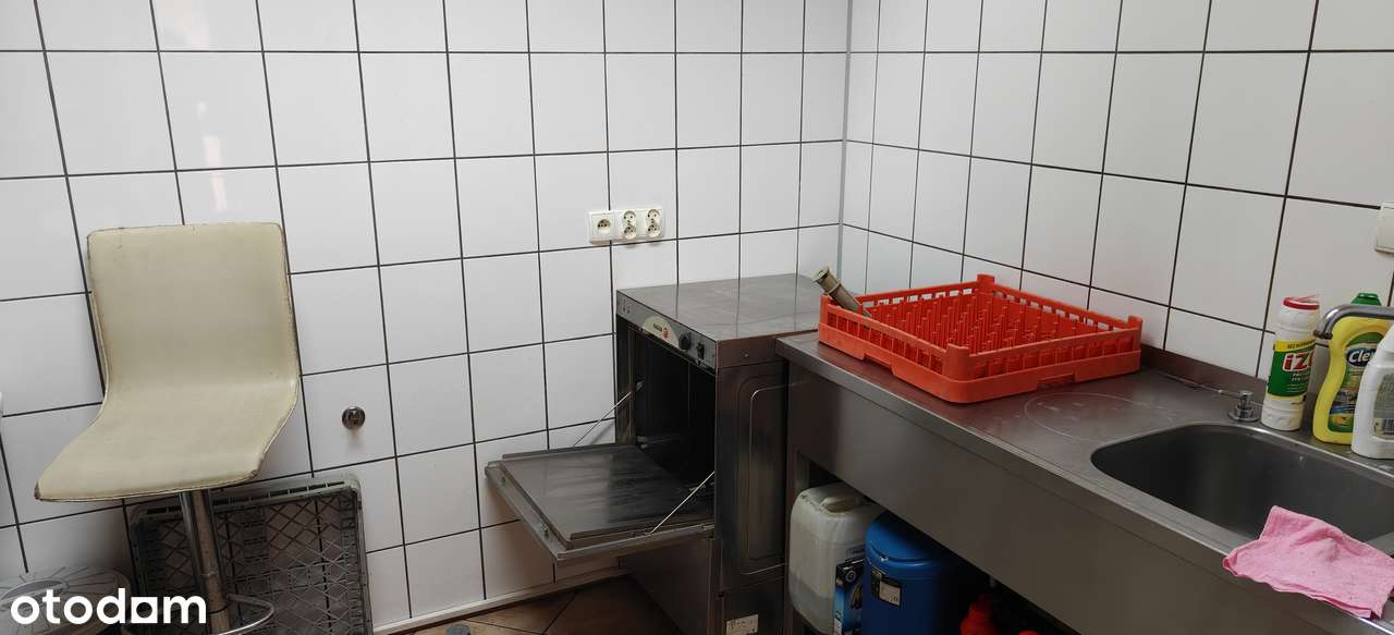 Trzy mieszkania oraz restauracja-5