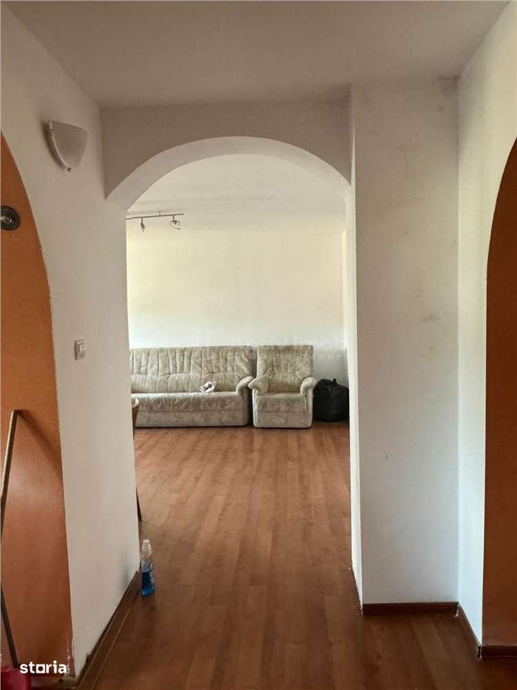 Bocsa, Apt.3 cam,conf.1,decomandat, Central - Imagine principală: 3/17