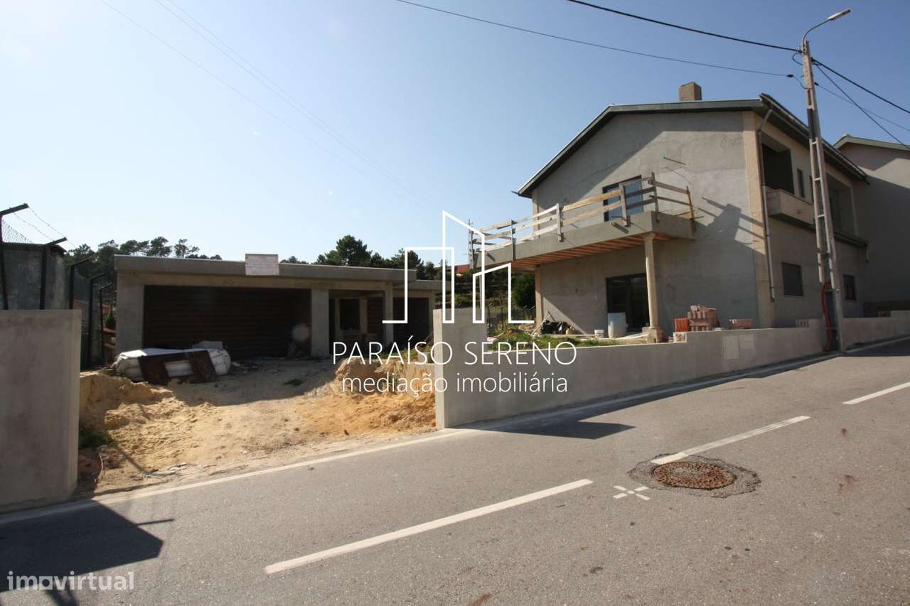 Moradia Geminada T3-8