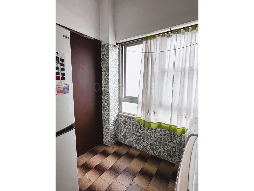 Apartamento T3 - Póvoa Sta. Iria-8