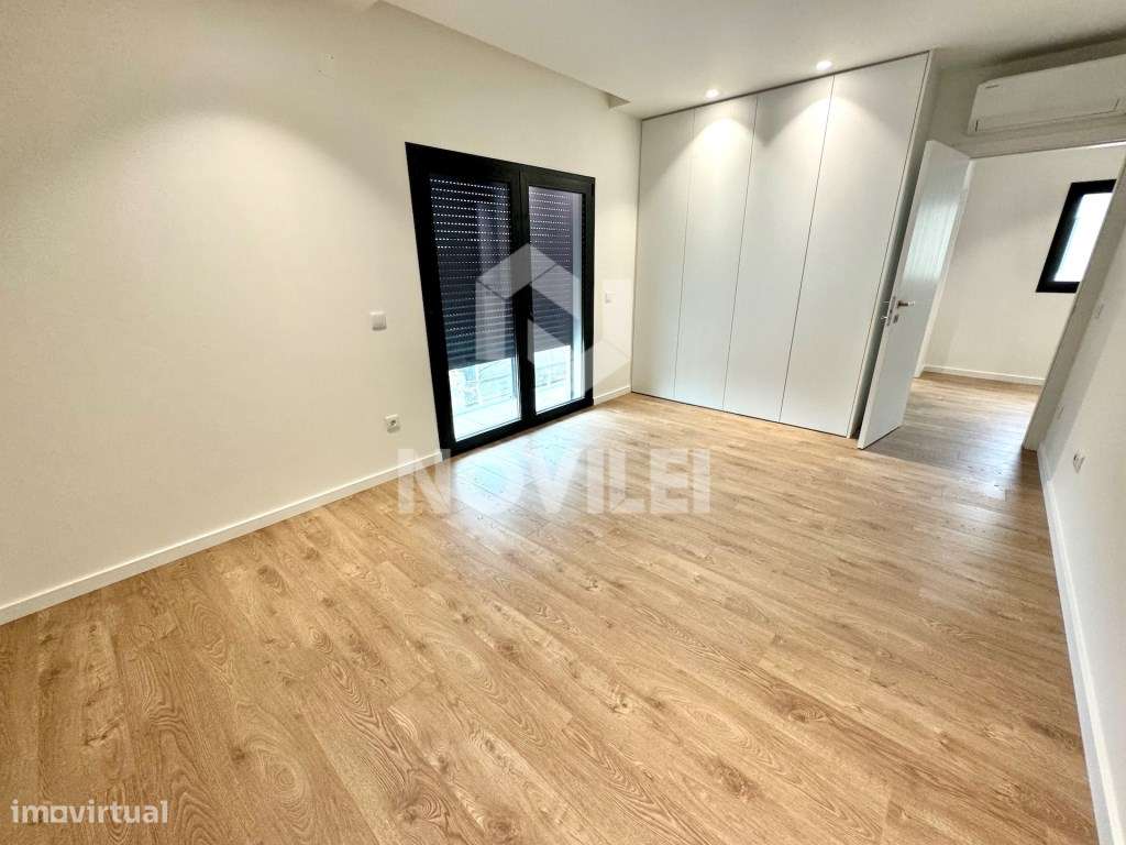 Moradia T4 em construção na Ortigosa, Leiria-10