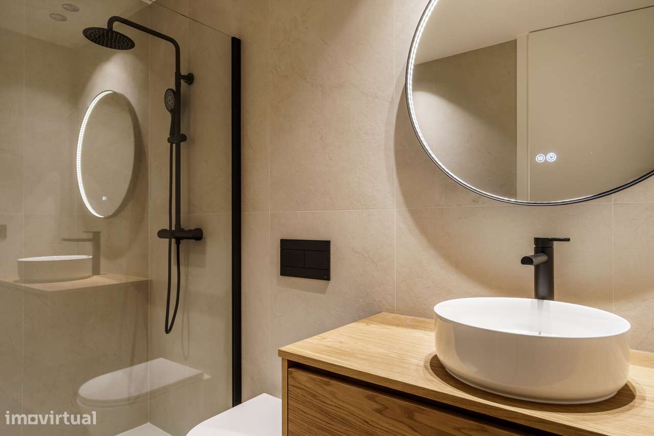 Apartamento T3 Novo com Vistas & Varanda-24