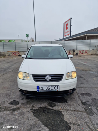 Volkswagen Touran 1.9 TDI Conceptline - 3