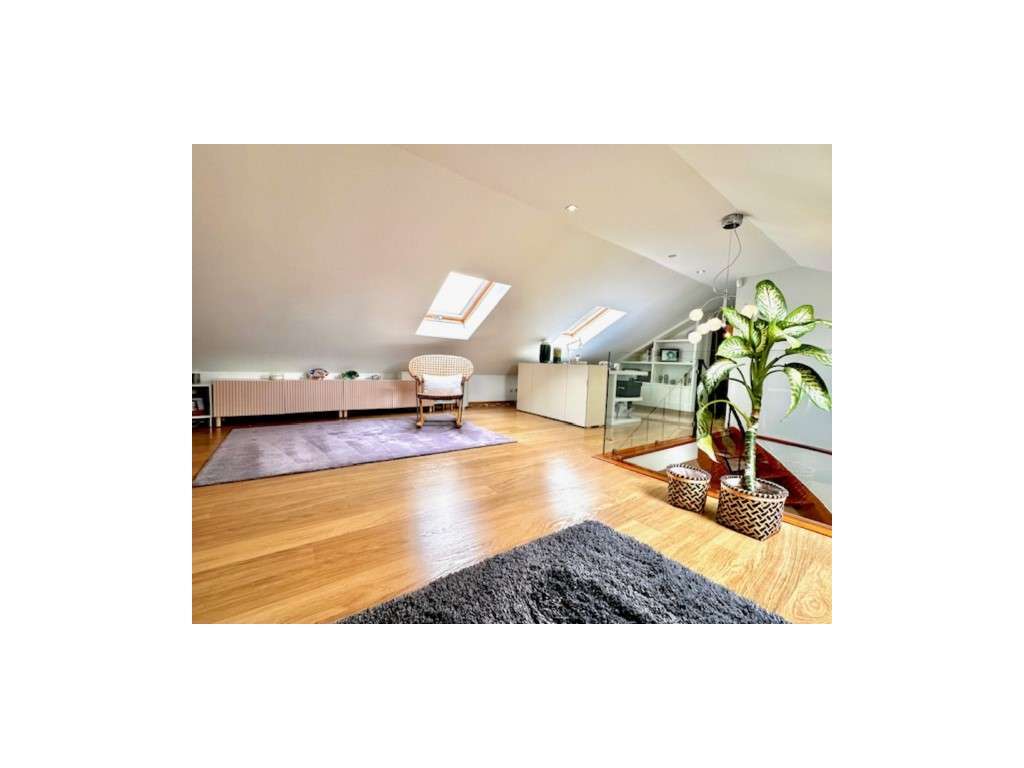 Moradia independente T4+1 em Murches com piscina, Cascais-37