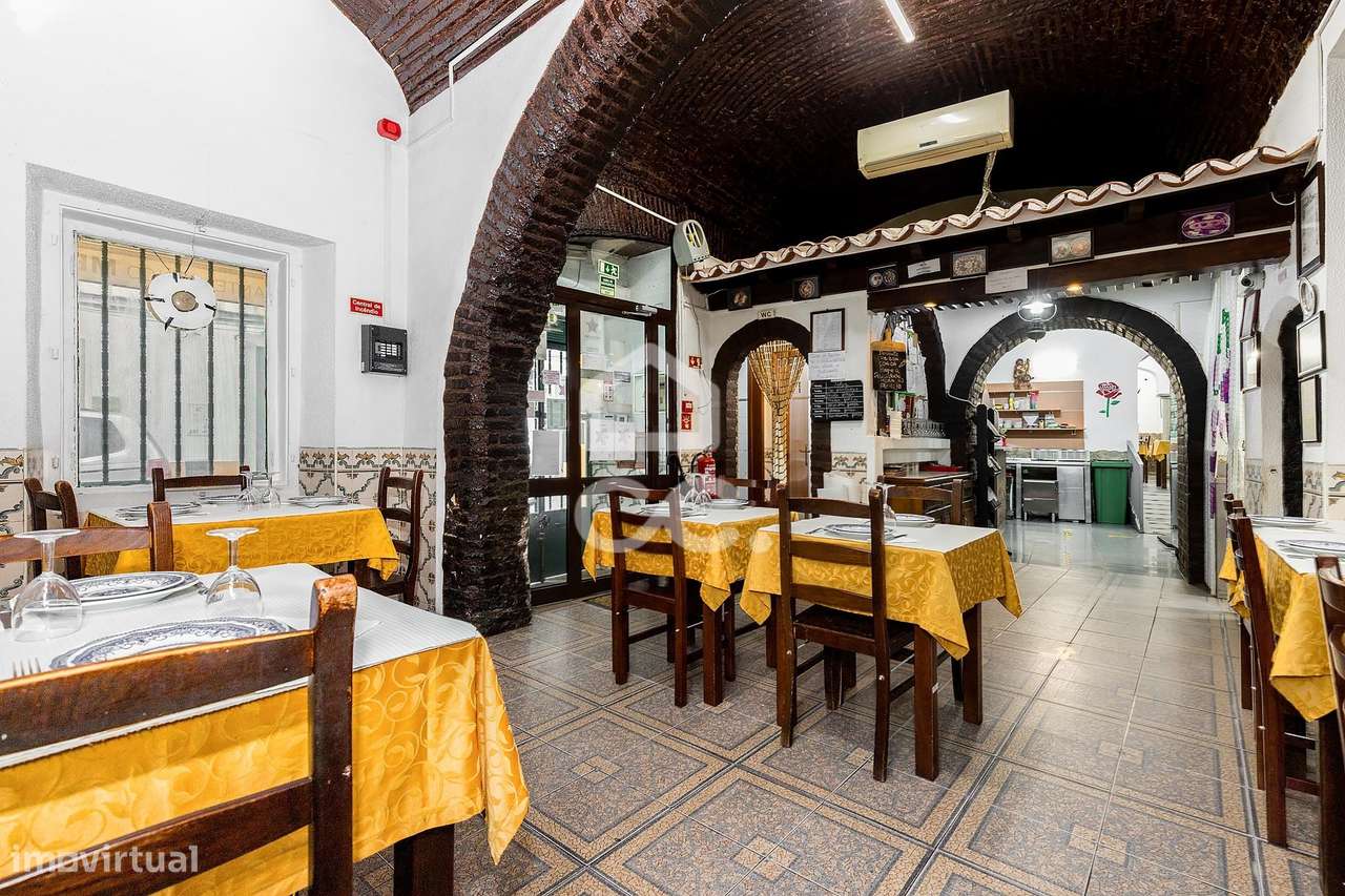 Trespasse de Negócio de Restauração c/ Moradia T3, no Centro Histórico-6