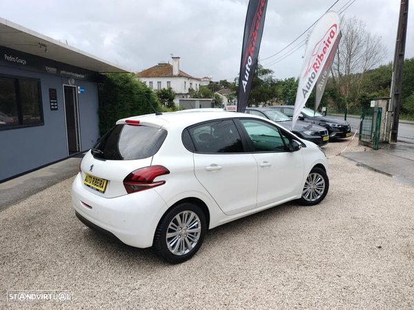 Peugeot 208 1.2 PureTech Active - 18