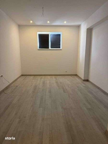 Inchiriez apartament 2 camere. Mai multe detalii la telefon - Imagine principală: 5/8