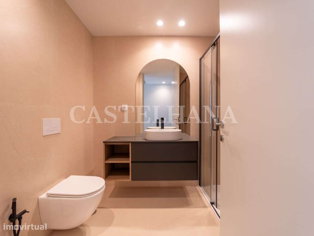 Apartamento T1 com garagem inserido em novo empreendimento da cidad... - Grande imagem: 5/68