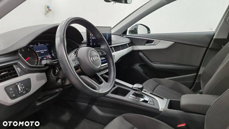 Audi A4 30 TDI mHEV S tronic - 9