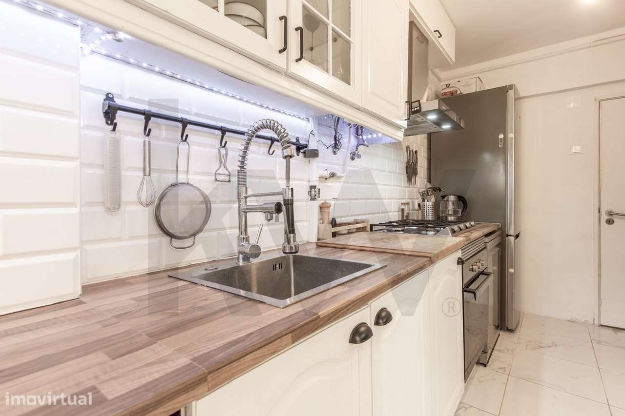 Apartamento T2 remodelado no Alto Seixalinho, Barreiro-19