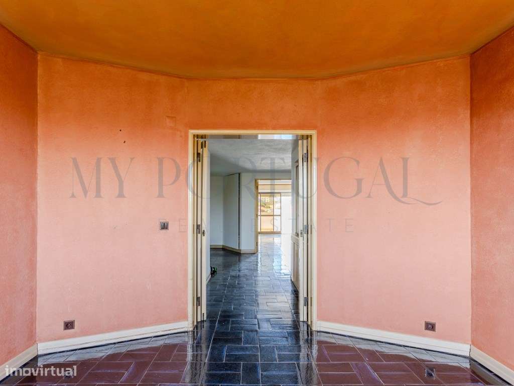 Apartamento T3 com Duas Varandas e Vista Privilegiada - Cascais - P...-21