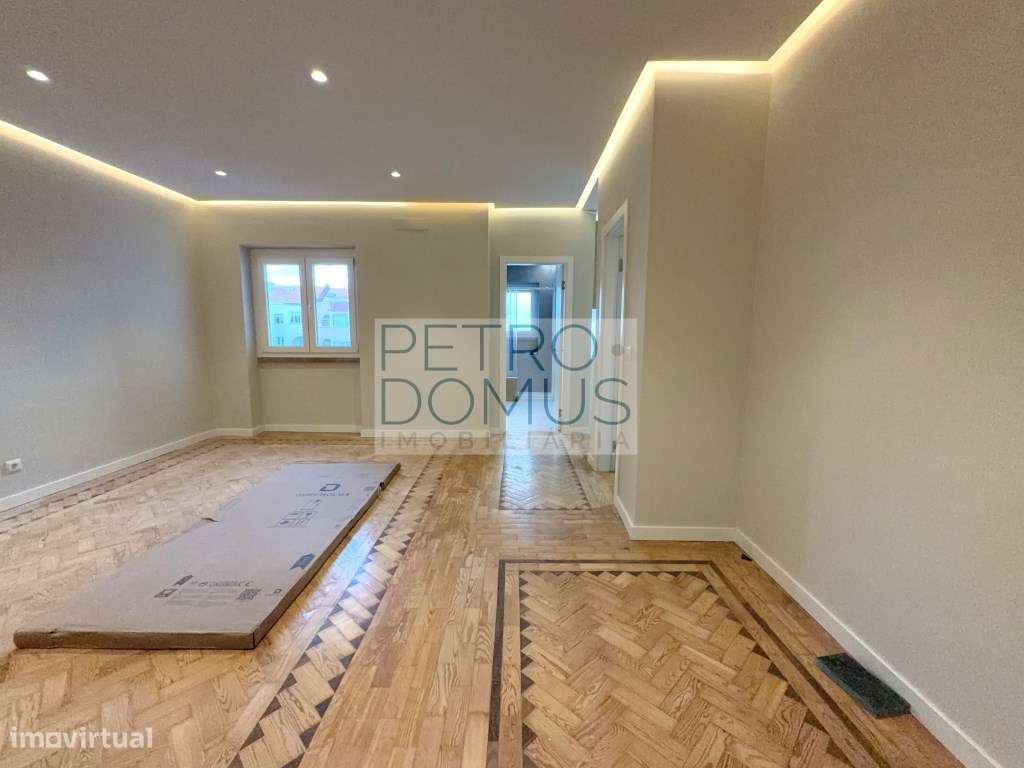 T2 TOTALMENTE REMODELADO EM CONDOMÍNIO COM PISCINA - PENHA DE FRANÇA-11