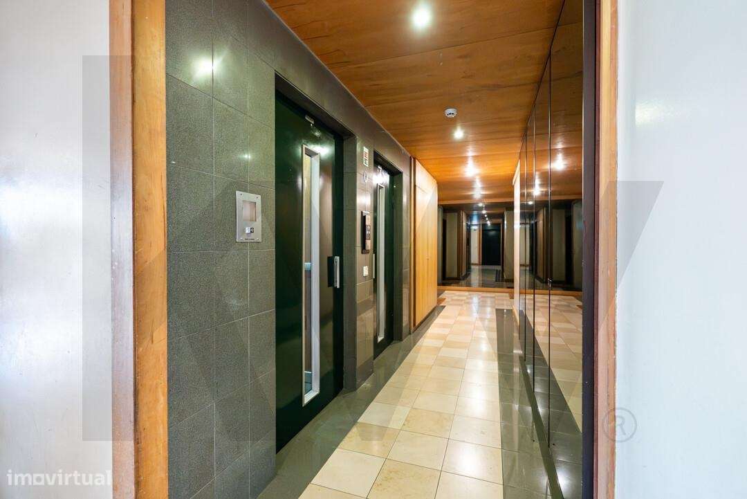 T2 Remodelado com 97 m2 e Garagem | Jardins da Arrábida-22