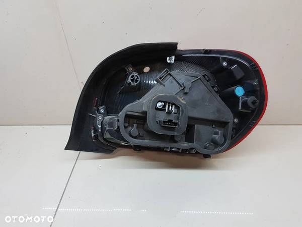 CITROEN C3 III LAMPA LEWA LUB PRAWA TYLNA 16- - 8