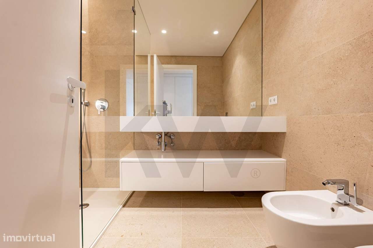 Apartamento T4 com Jardim e Piscina na Parede – Cascais-14