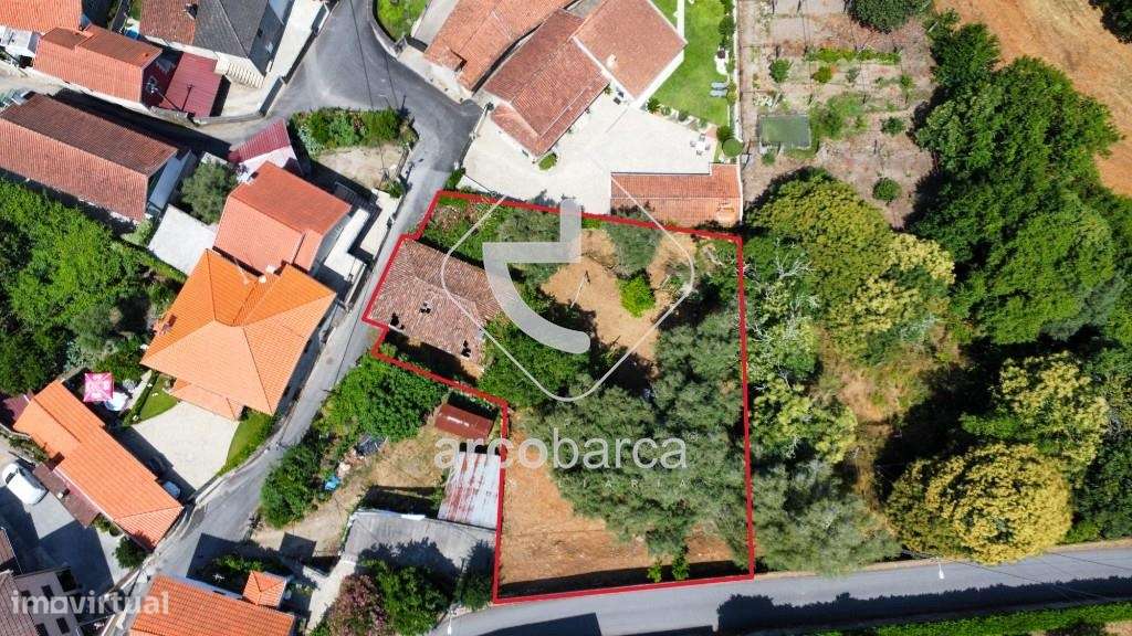 Moradia T2 para Recuperar em Santa Cruz de Lima – Ponte de Lima - Grande imagem: 3/36