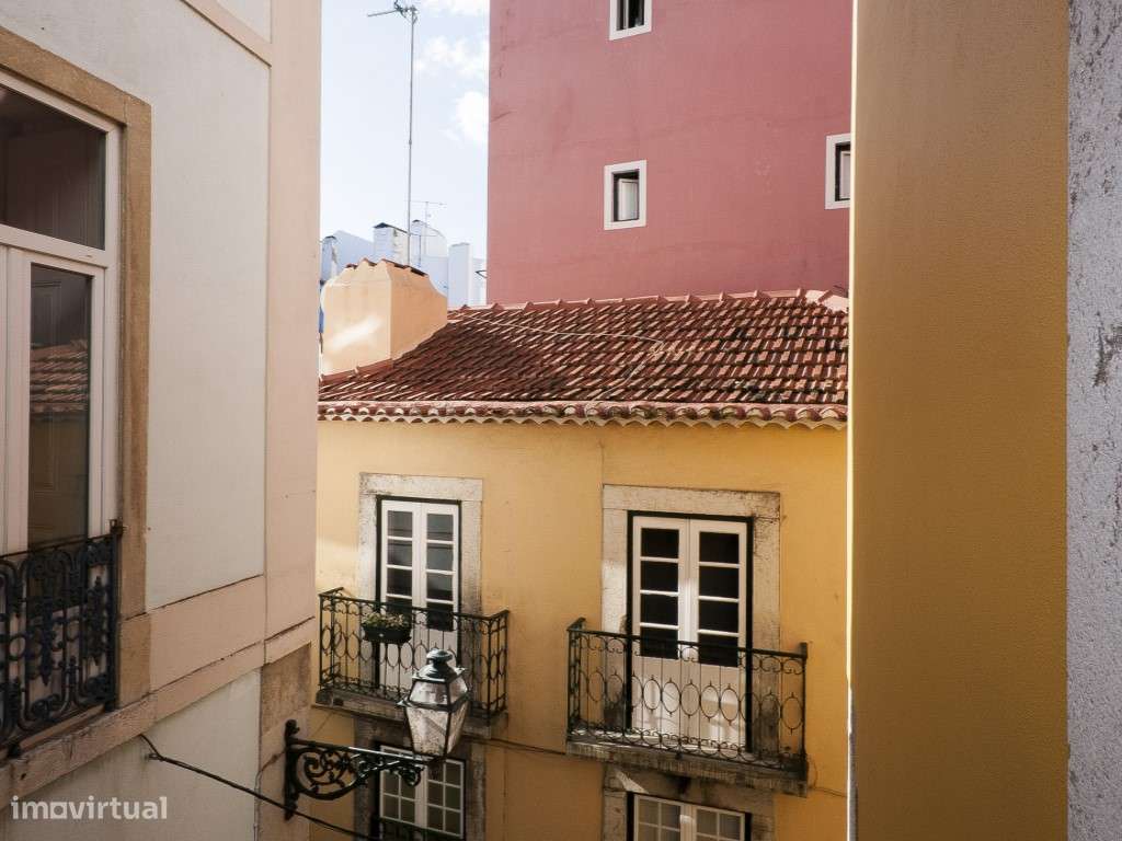 Apartamento Loft Duplex T1+1 junto ao museu do Fado!-13