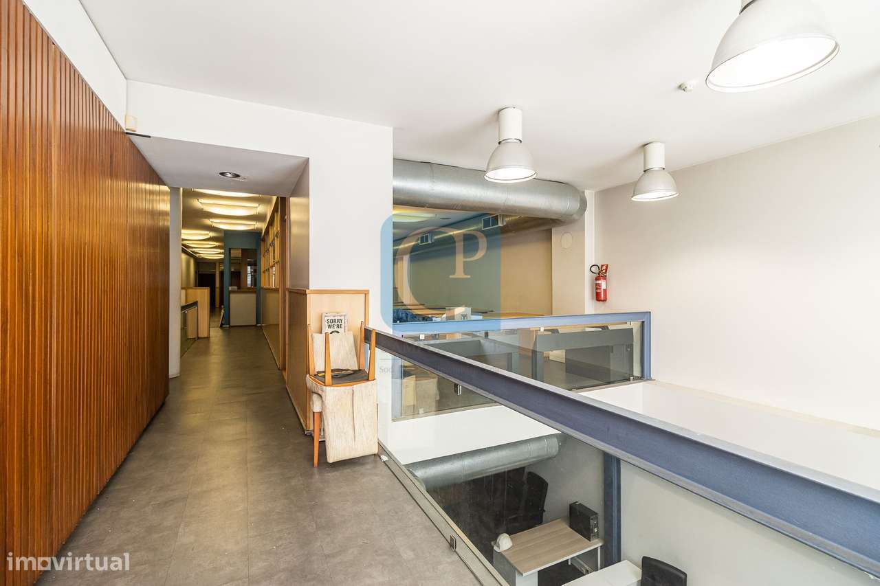 Escritório completamente equipado à Rotunda da Boavista - Grande imagem: 4/33