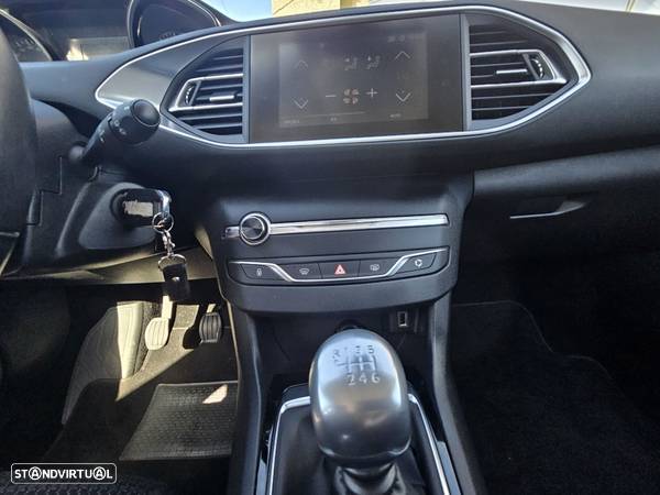 Peugeot 308 1.5 BlueHDi Style - 4