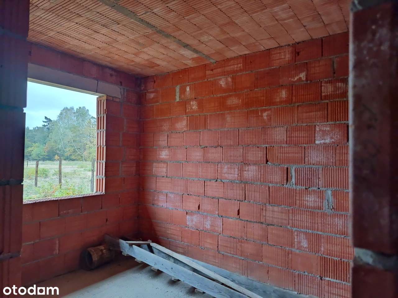 Dom  jednorodzinny w pięknej leśnej okolicy-9