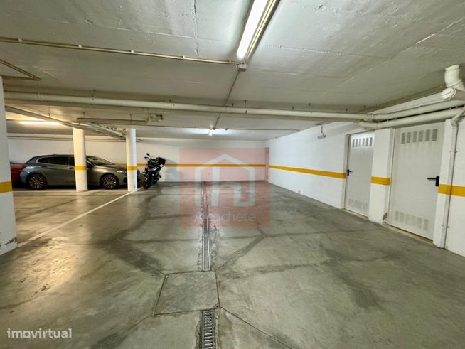 Apartamento T3 inserido em condomínio privado , São Francisco-35
