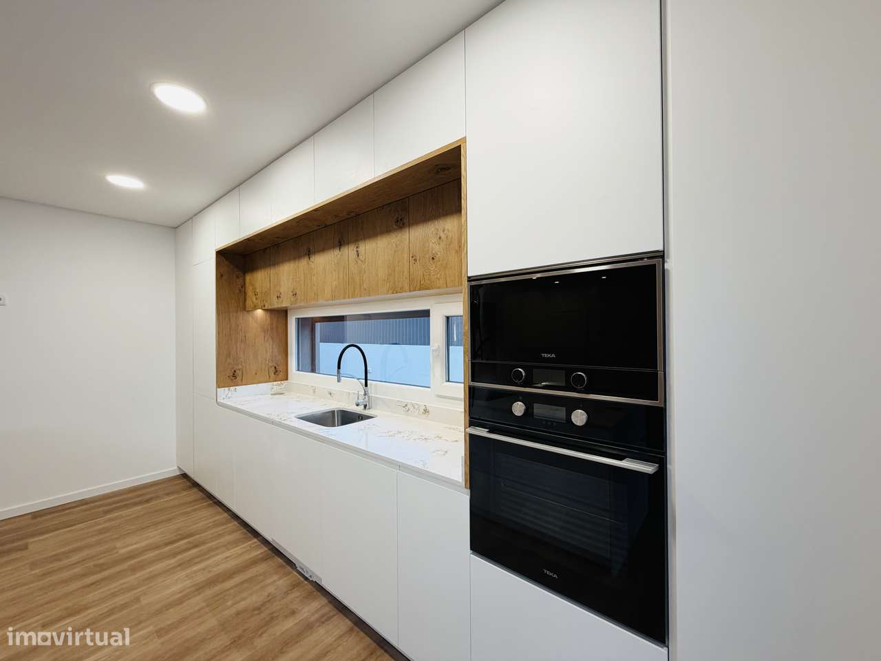 Moradia T4 térrea Fernão Ferro Pinhal do General-13