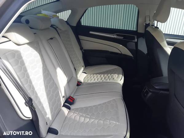 Ford Mondeo 2.0 HEV Vignale - 6