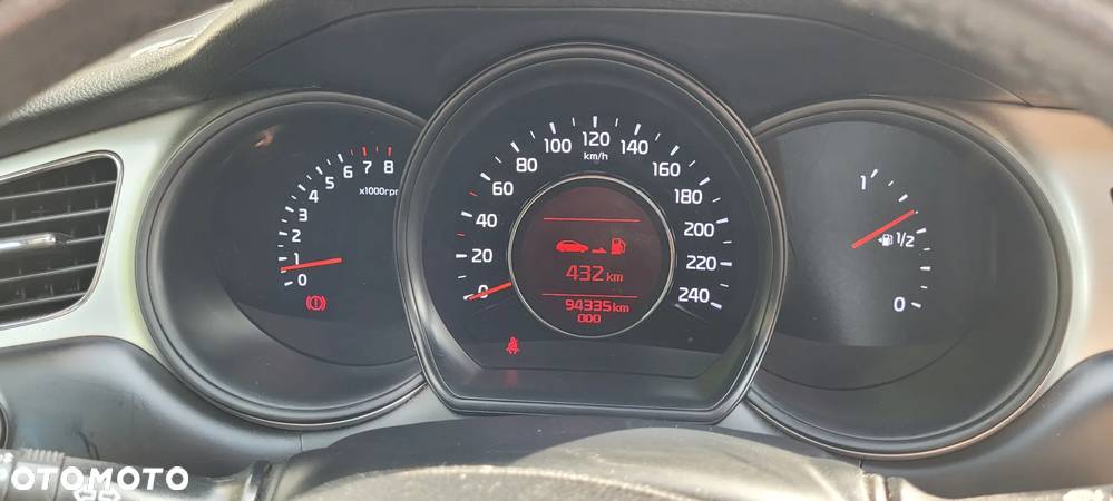 Kia Ceed Cee'd 1.6 GDI M - 6