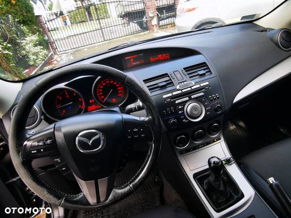 Mazda 3 2.2 MZR-CD DPF Sports-Line - 11