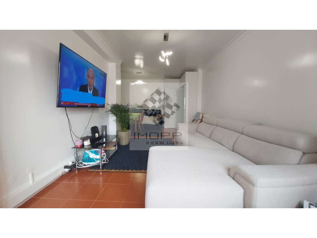 Fantástico Apartamento T2 em Matarraque - São Domingos de Rana-13