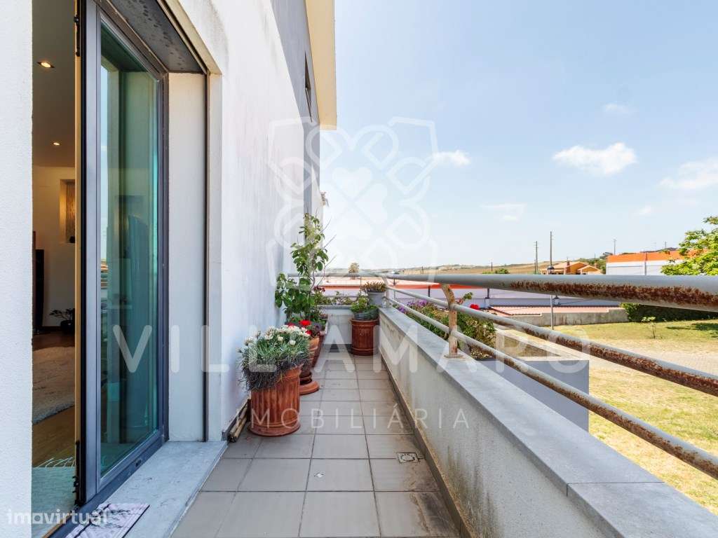 Apartamento T4 Duplex | Condomínio Fechado | São Pedro da Cadeira-59