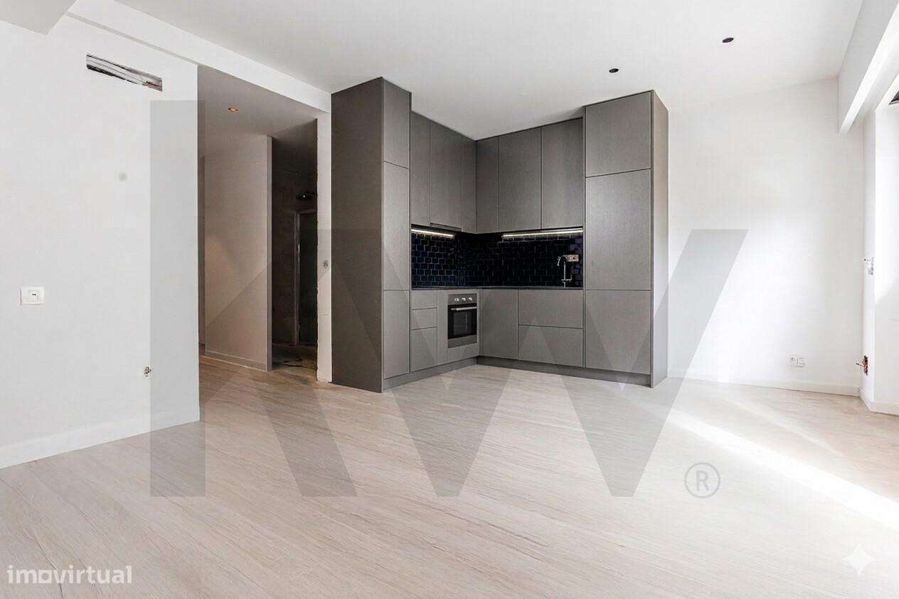 T2 com Terraço Exclusivo de 27 m2 | Renovado | Campo de Ourique - Grande imagem: 4/17