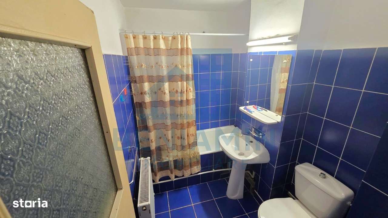 Apartament de vanzare 3 camere decomandat 1 Mai 72 mp-8