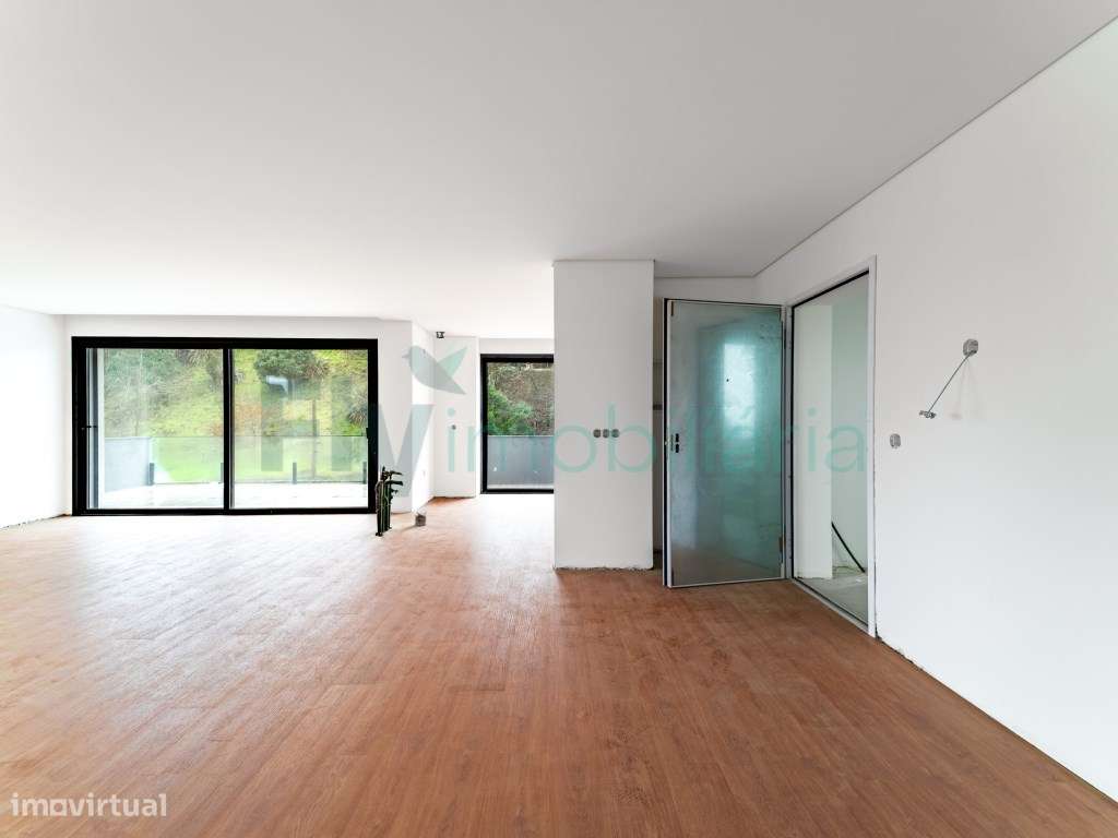 Apartamento T3 com excelente áreas em Lousada-10