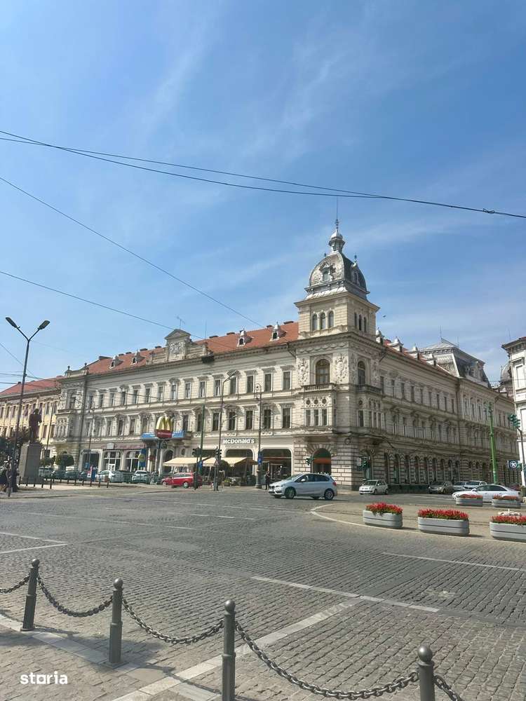 Apartament ultracentral-Palatul Neumann (cladirea cu McDonald"s)-0