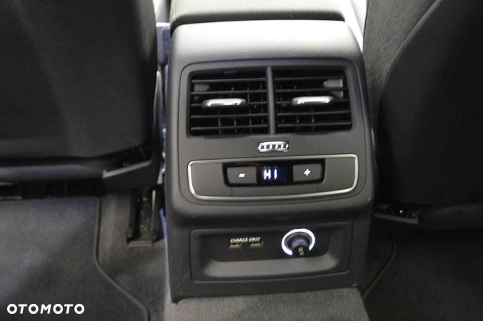 Audi A4 40 TFSI Sport S tronic - 17