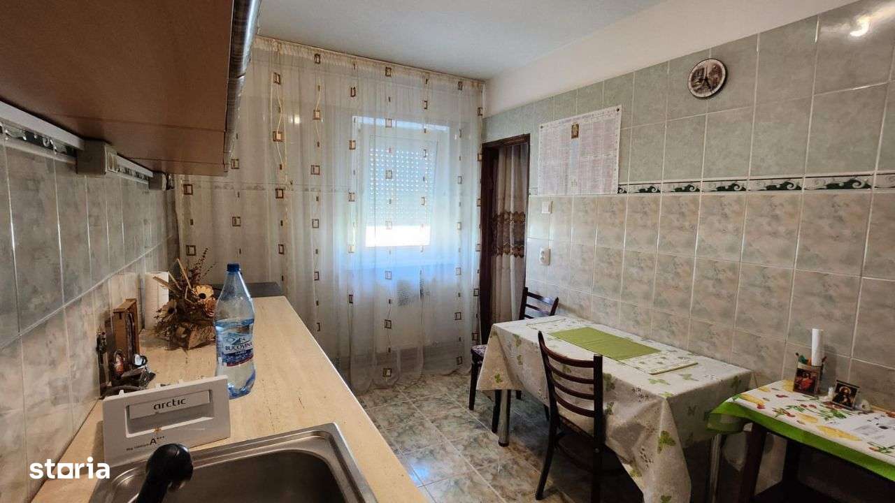 3 Camere Decomandat str. Aprodu Purice-11