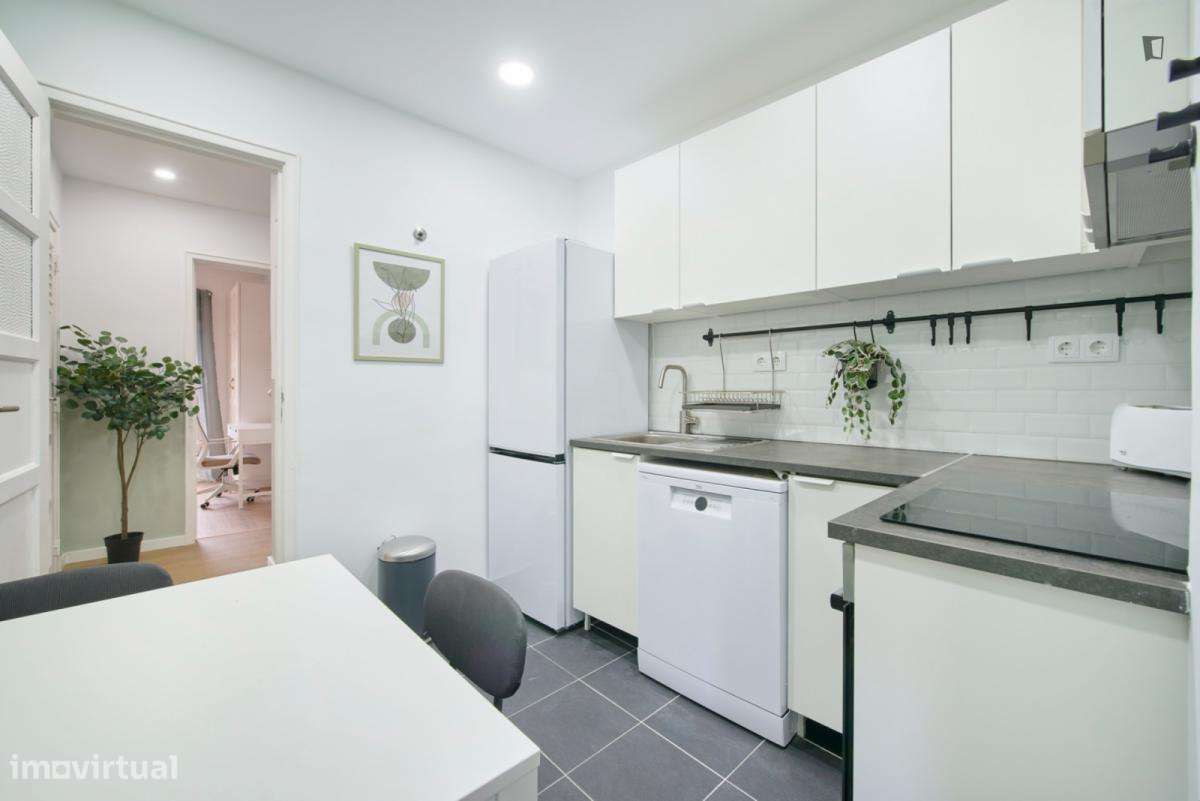 Quarto - localizado em Amadora Lisbon - Grande imagem: 5/10