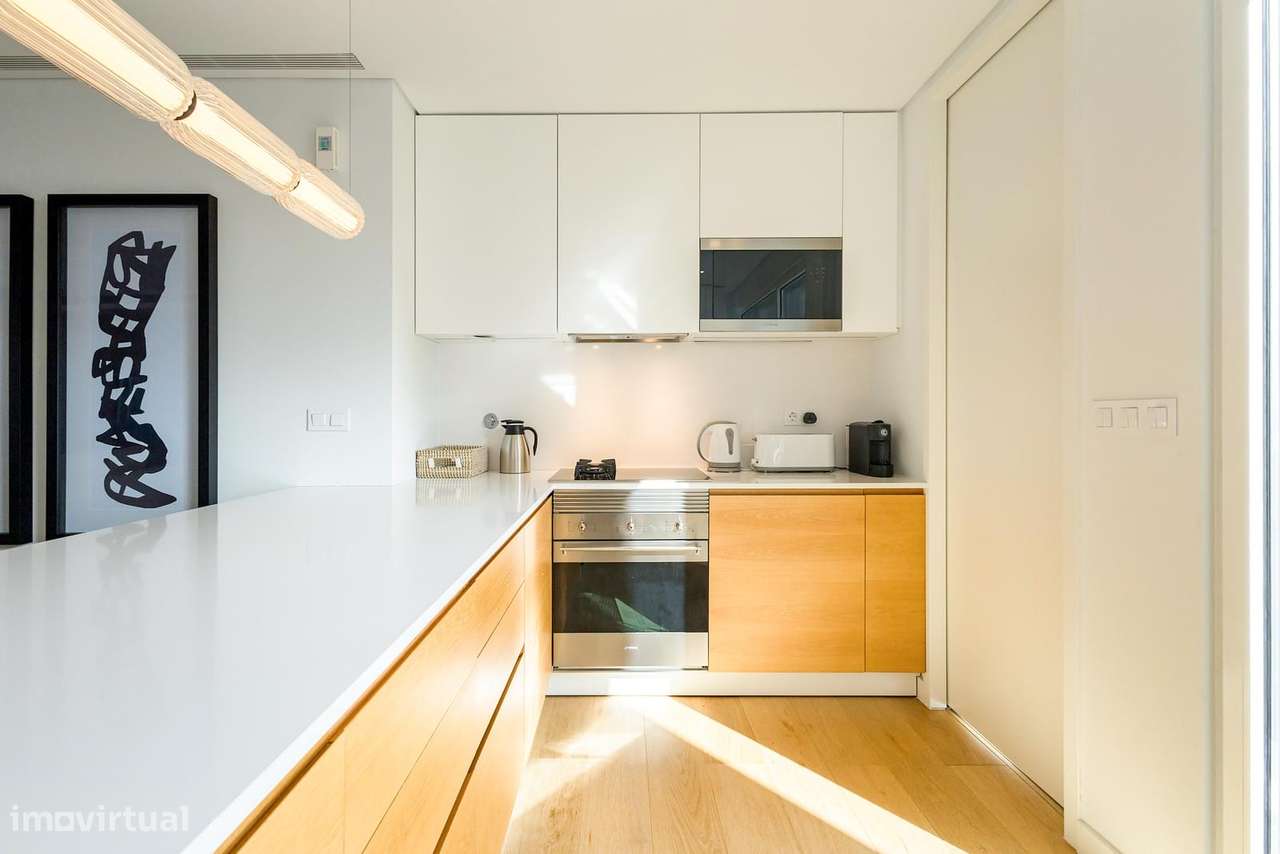 Apartamento T2 com 2 casas de banho em Arroios - Grande imagem: 2/19